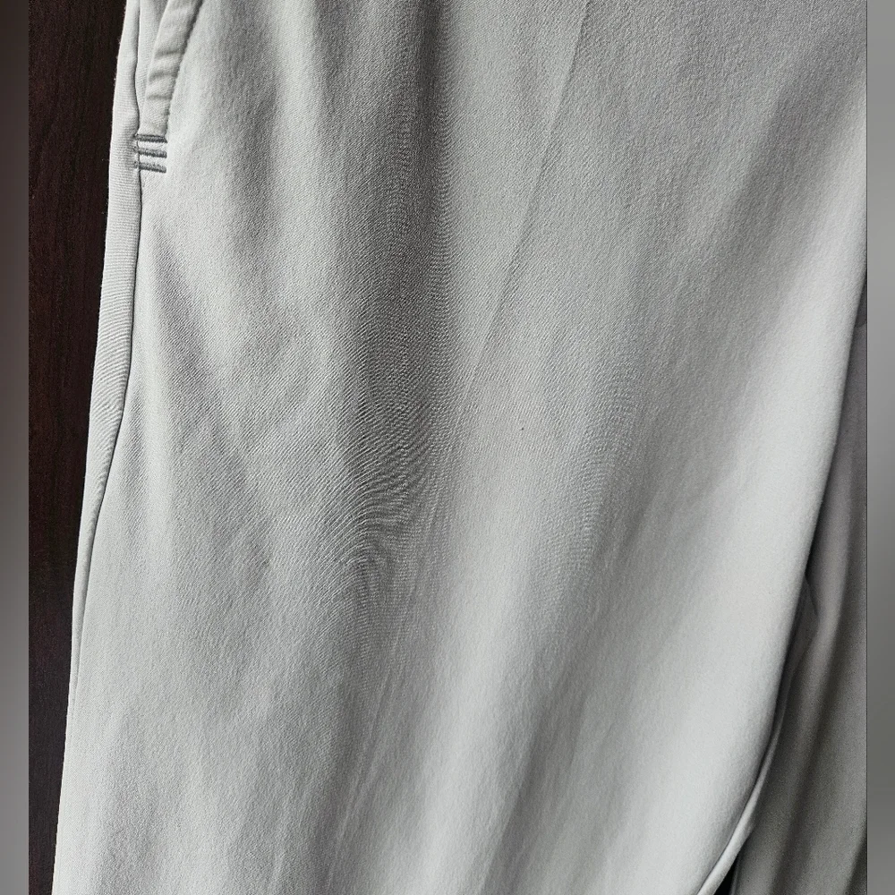 Adidas Men's Light Gray Casual Pants Size 38×30